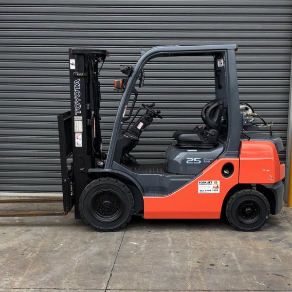 Used Toyota LPG Forklift #2329