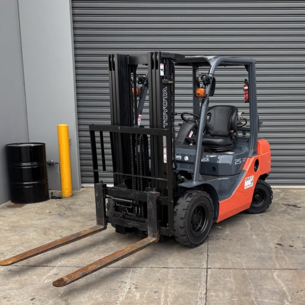 Used Toyota LPG Forklift #2329
