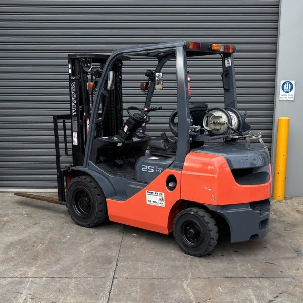 Used Toyota LPG Forklift #2329