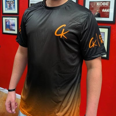 https://cdn.gorilladash.com/images/media/19966864/fully-promoted-usa-fp-central-boulder-anton-with-coach-kam-2-square-6914995439bd8.jpg?auto=webp&crop=1%3A1%2Csmart&width=400