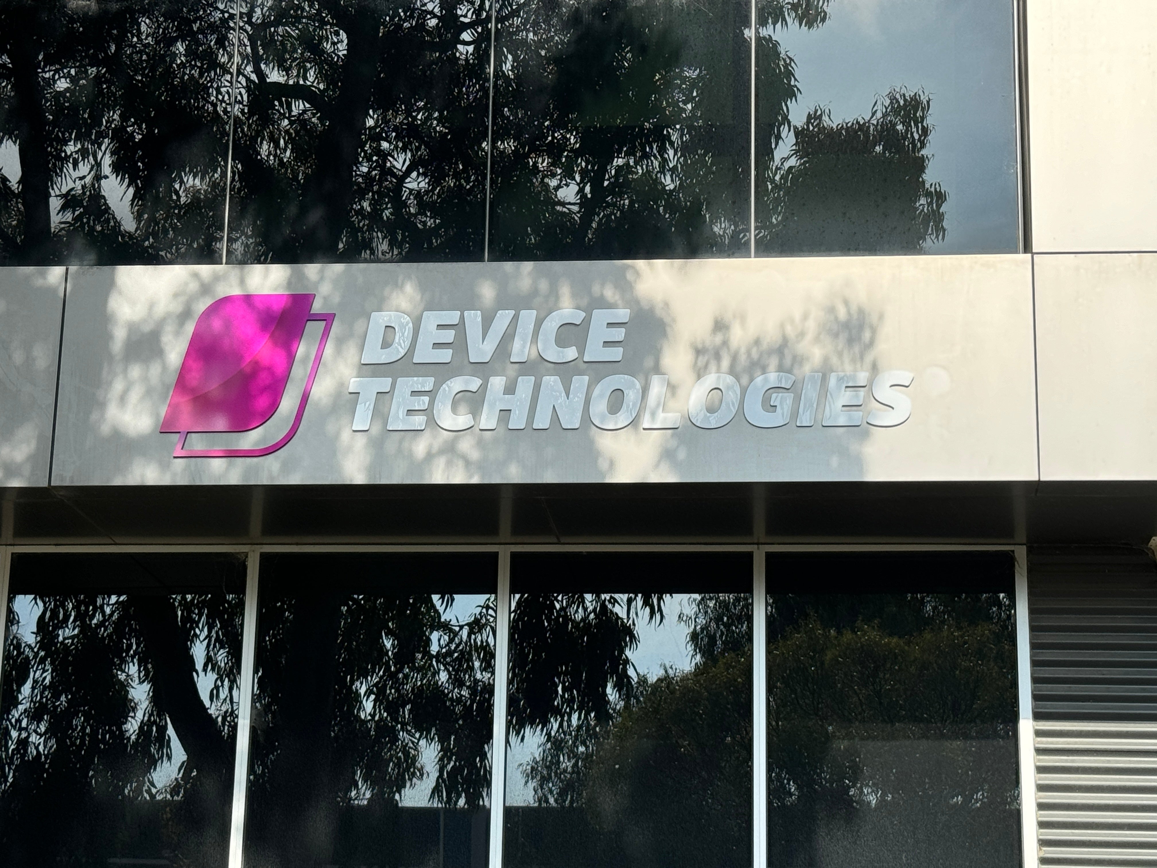 Sleek Acrylic Fascia Sign Designed for a Tech-Focused Workplace