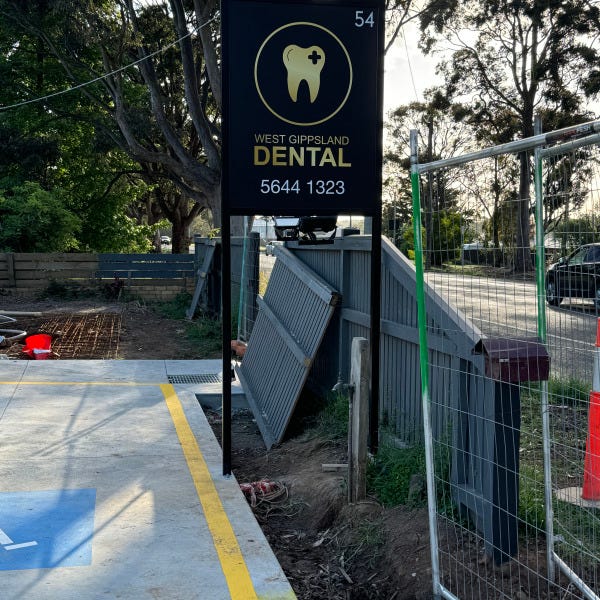 Post and Panel  | Aluminum Composite Panel for an West Gippsland Dental | Signarama Mount Waverley