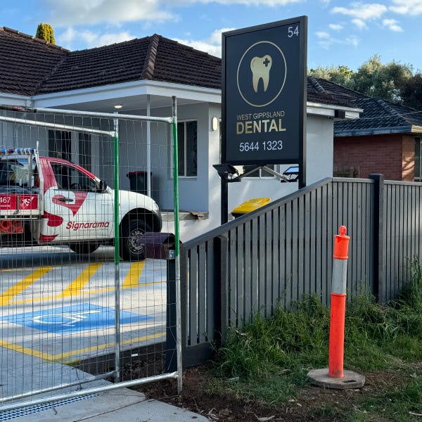 Post and Panel  | Aluminum Composite Panel for an West Gippsland Dental | Signarama Mount Waverley