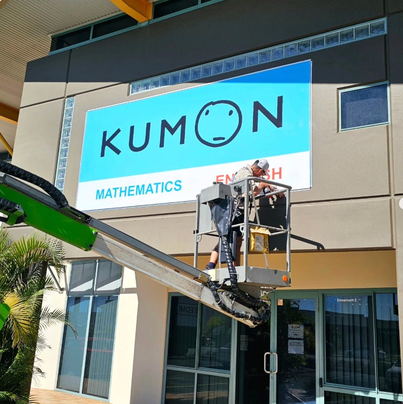 Lightbox Signs, Vinyl Banners and Window Graphics