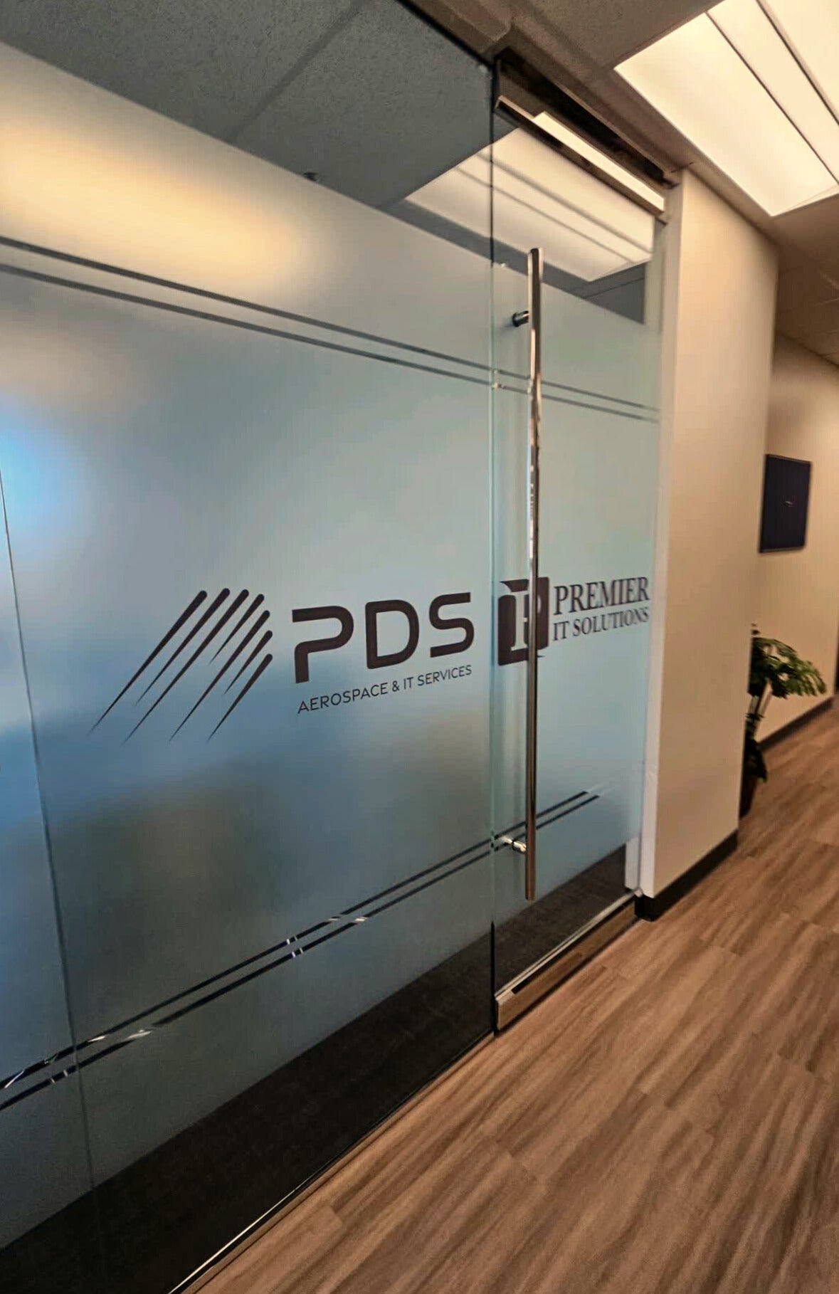 A Simple Way to Upgrade Office Privacy With Window Frosting