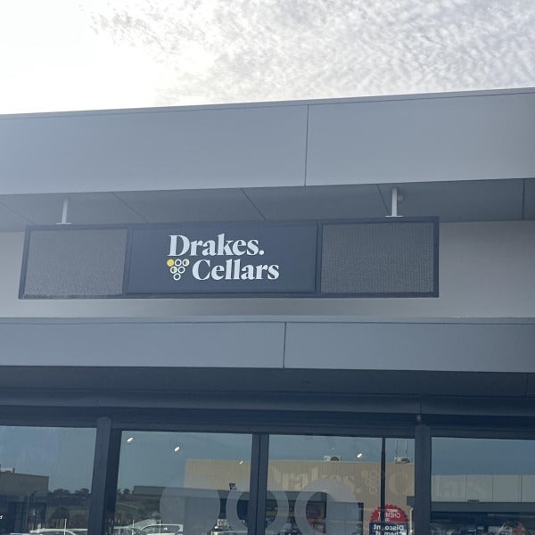 Drakes Cellars Signage