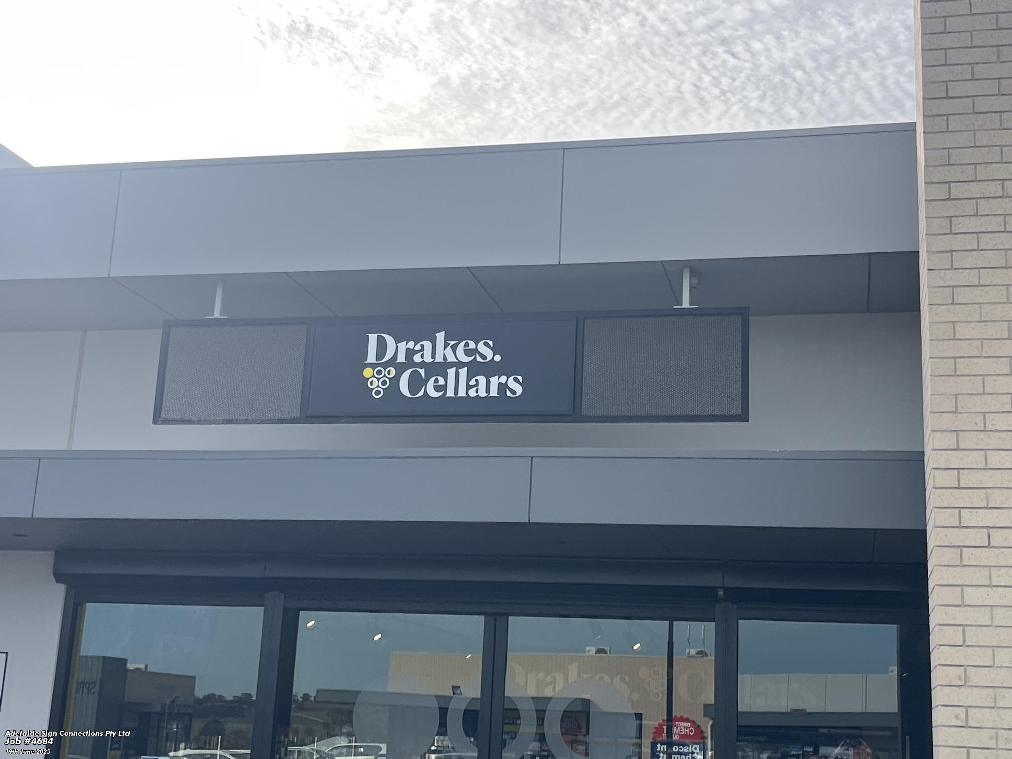 Drakes Cellars Signage