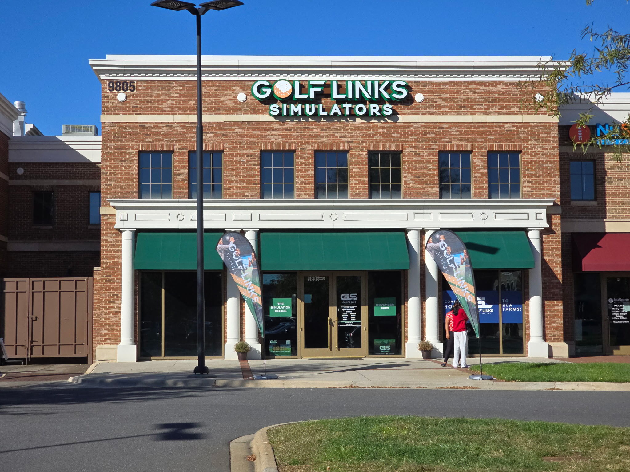 Golf Links Simulators Exterior Building Signage