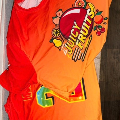 https://cdn.gorilladash.com/images/media/20123337/fully-promoted-usa-jersey-square-6923d4978ef35.jpg?auto=webp&crop=1%3A1%2Csmart&width=400