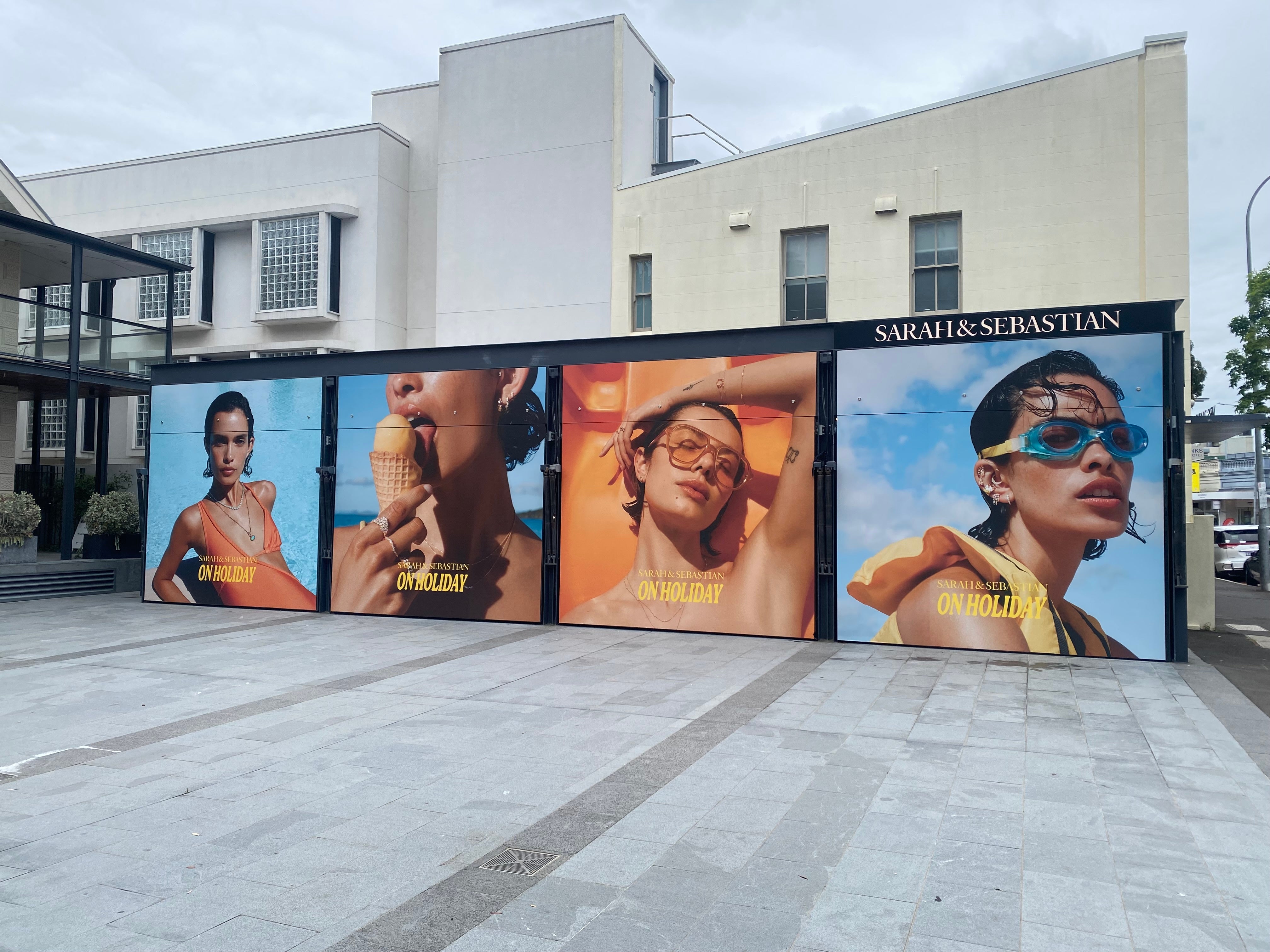 A Stunning Makeover: How 510 Monomeric Vinyl Helped Transform This Jewellery Store
