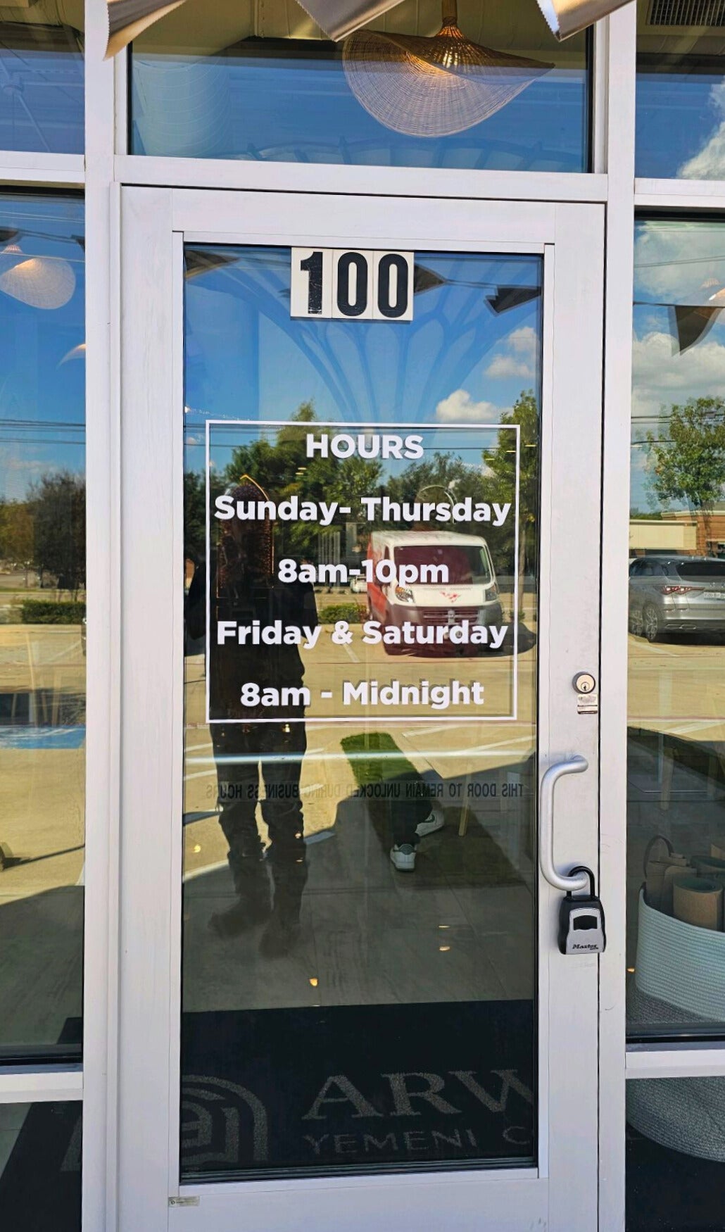 Why Updating Your Store Hours Sign Is Important for Your Business