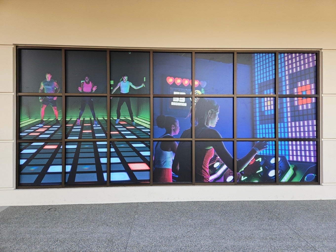 Windows Graphics Celebrate Activate Games Pre-Launch Retail Marketing - Tukwila, WA