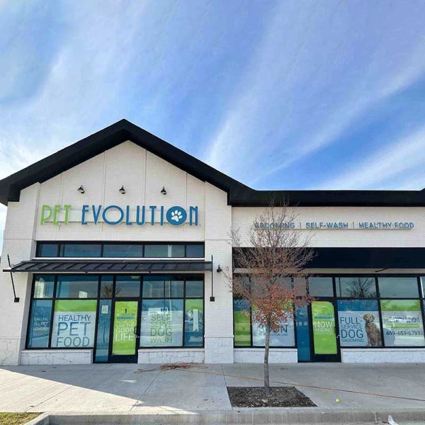 Pet Evolution Builds Its Franchise on Community, Care, and Giving Back Pet Evolution Builds Its Franchise on Community, Care, and Giving Back