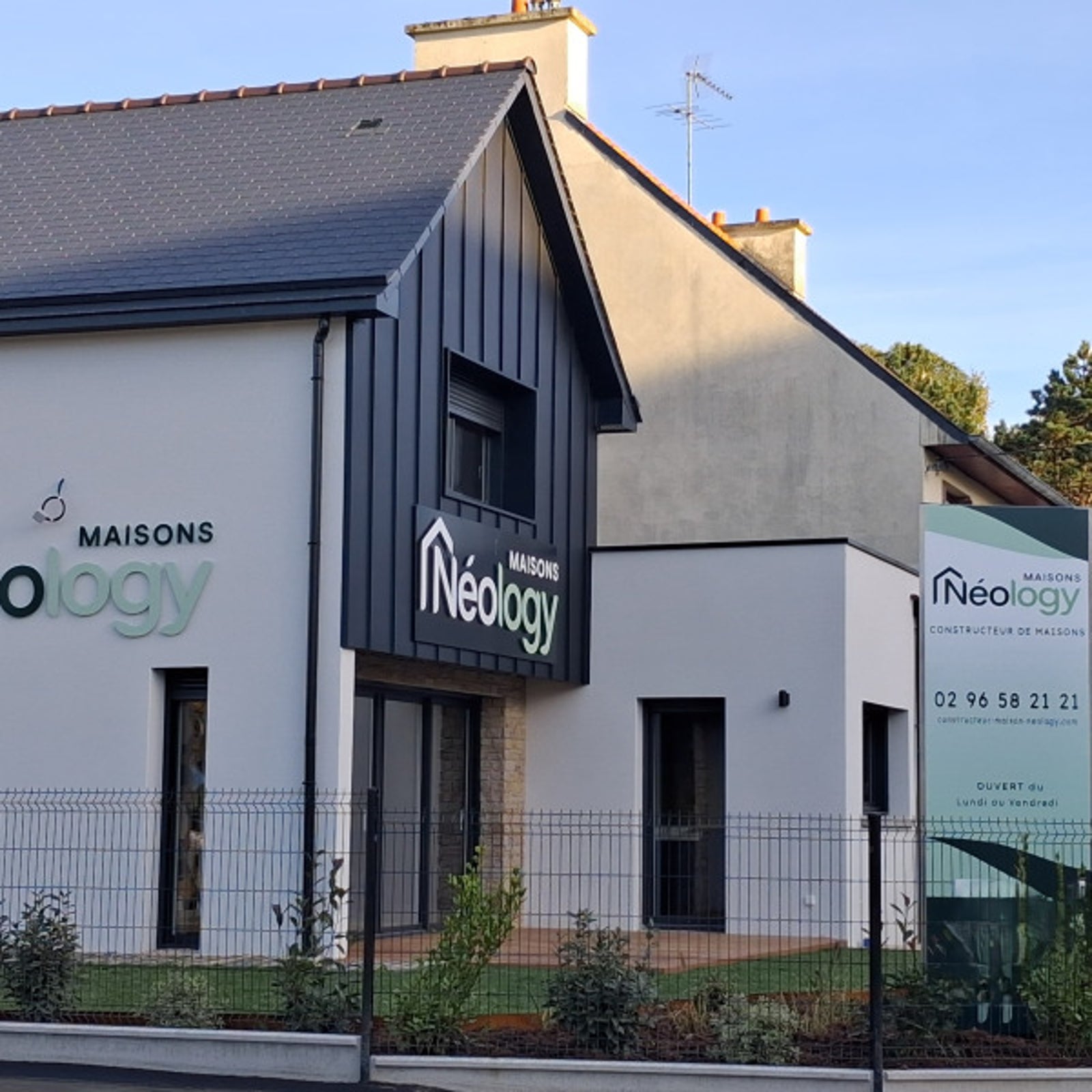 Enseigne lettres