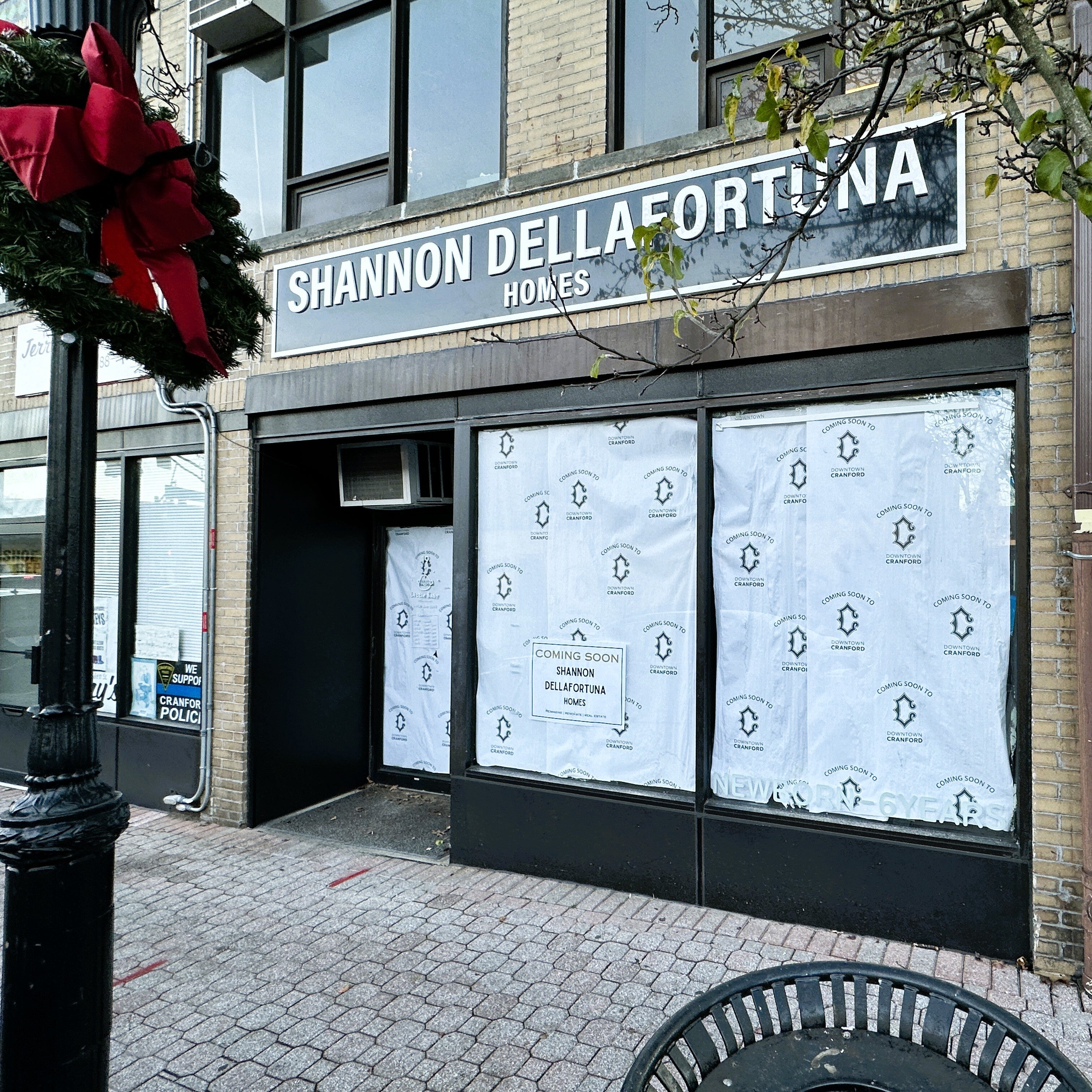 Fortune Favors The Storefront Signs
