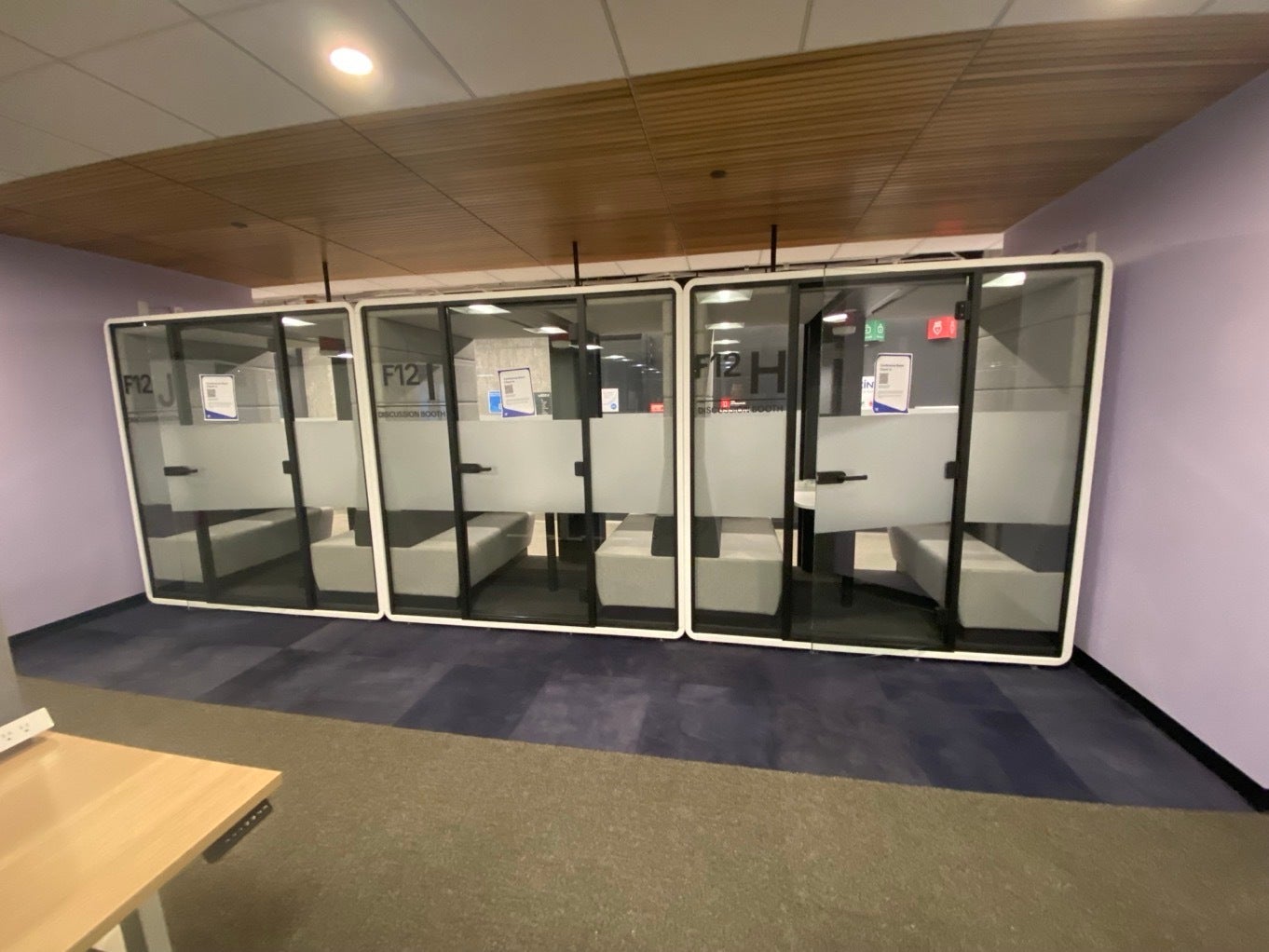 Frosted & Etched Vinyl: A Smart Privacy Upgrade for Modern Corporate Workspaces - Bellevue, WA