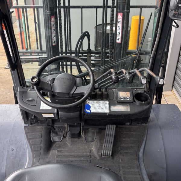 Used Toyota LPG Forklift #2348