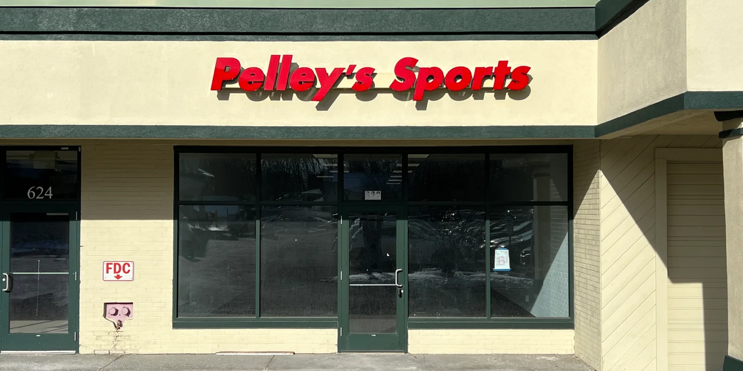Outdoor Illuminated & Backlit Signs