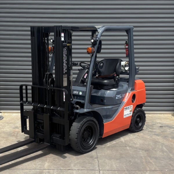 Used Toyota LPG Forklift #2330
