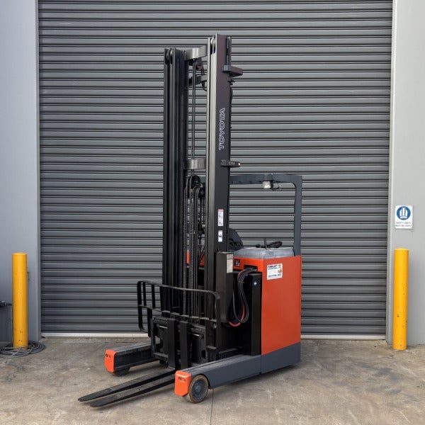 Used Toyota Electric High Reach Forklift #2326