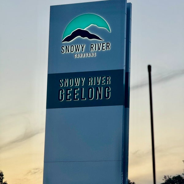 Snowy River Illuminated Pylon Sign