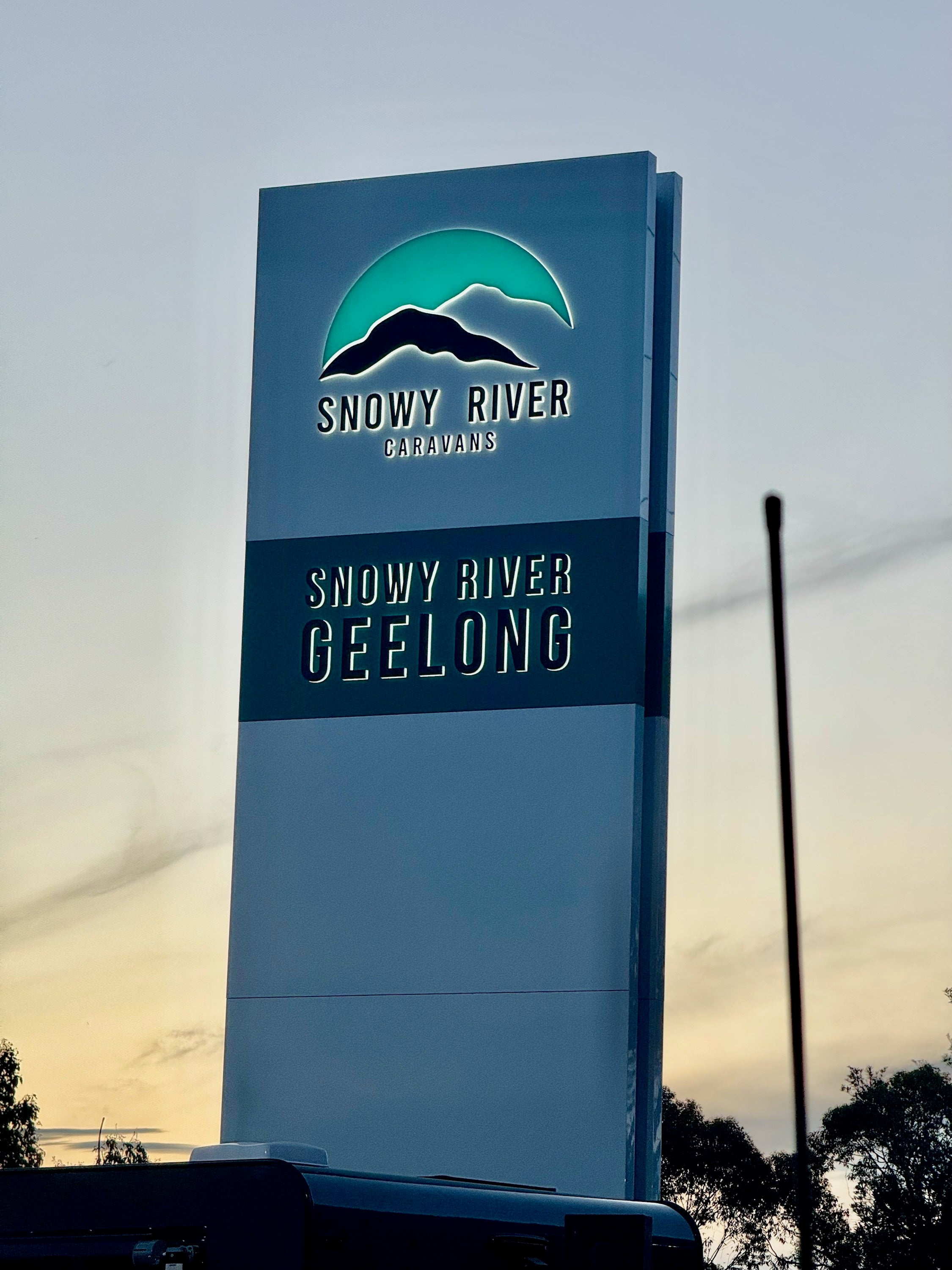 Snowy River Illuminated Pylon Sign