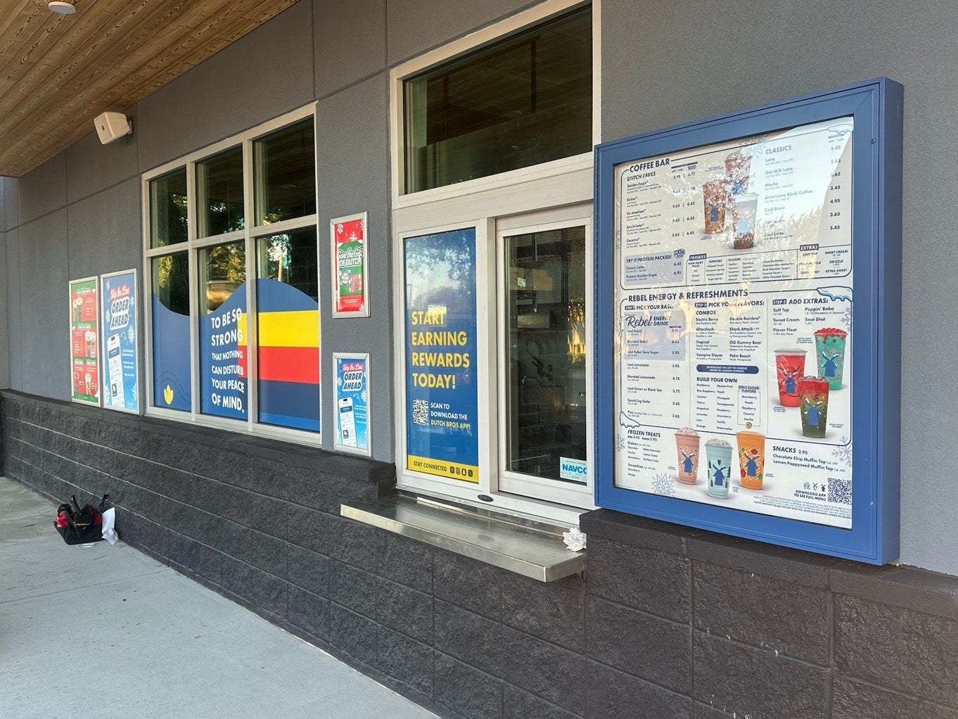 Vinyl Graphics for Seasonal Branding