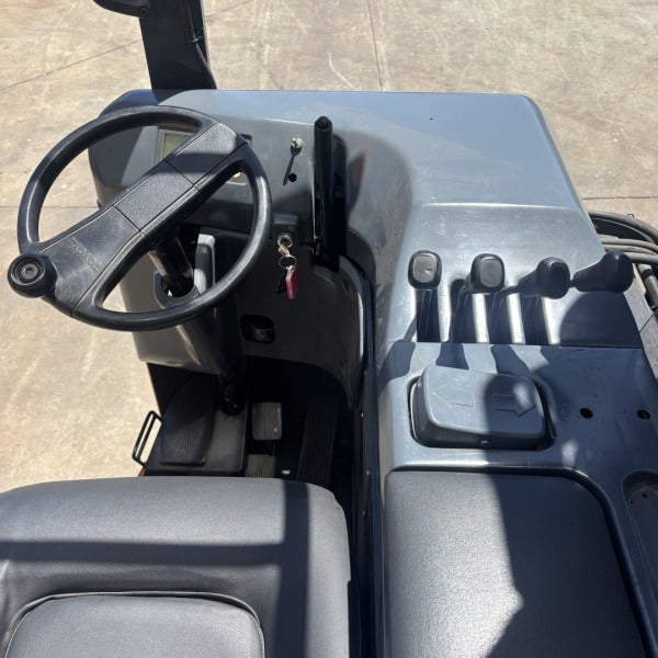Used Toyota Electric Reach Forklift #840