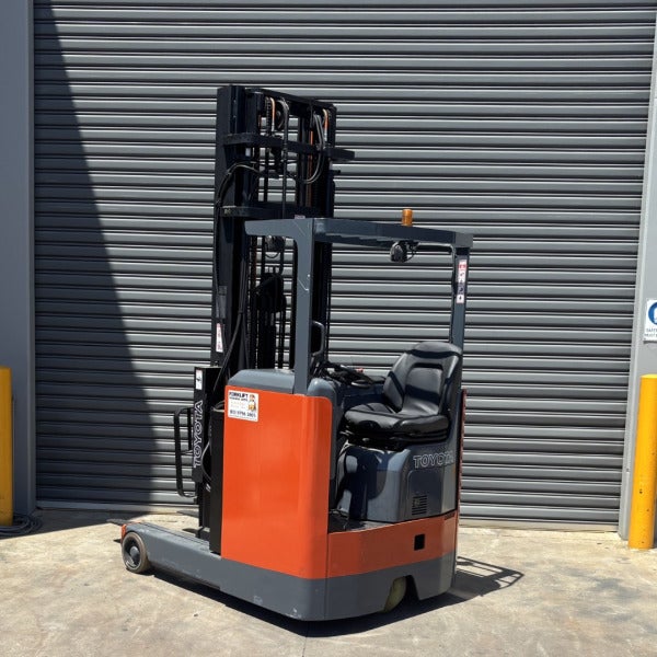 Used Toyota Electric Reach Forklift #840