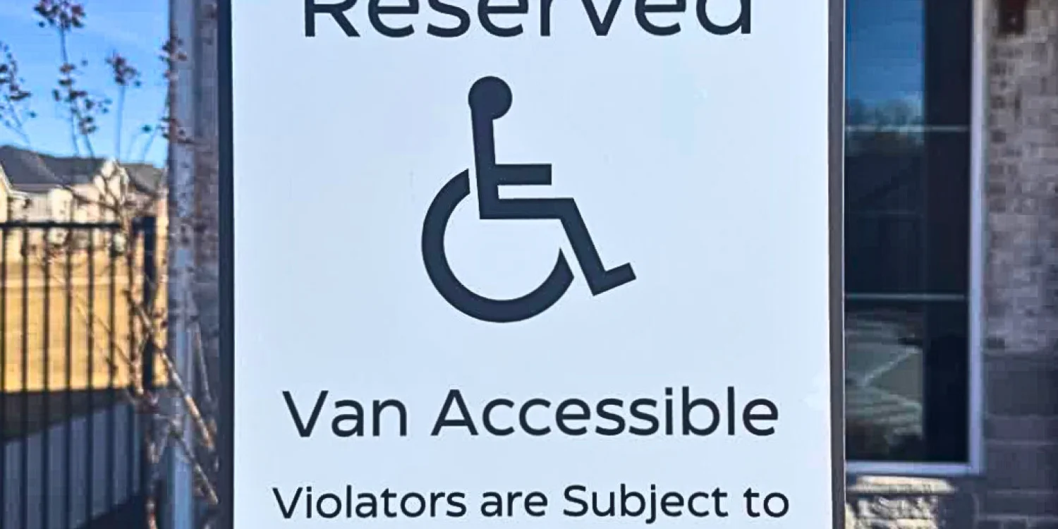 Hospital & Doctors Office Signs