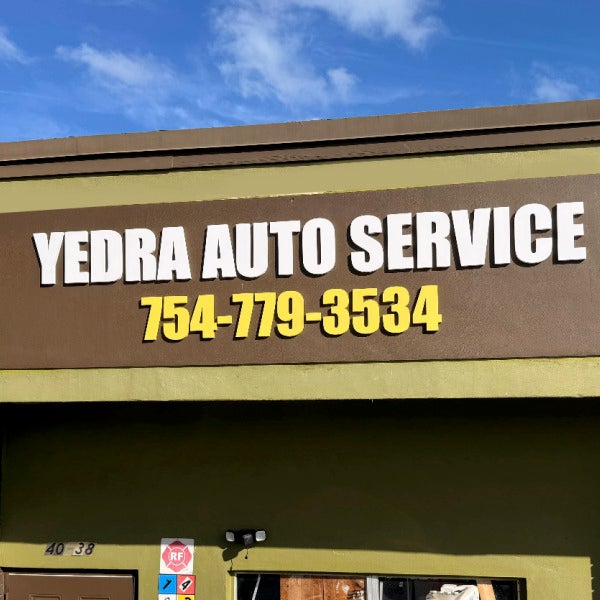 Yedra Dimensional Letters