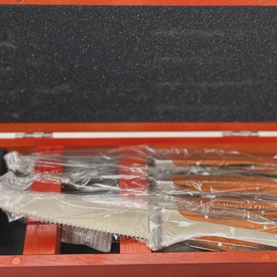 https://cdn.gorilladash.com/images/media/20203042/fully-promoted-usa-high-quality-steak-knife-gift-sets-square-6945790c7e43c.jpg?auto=webp&crop=1%3A1%2Csmart&width=400