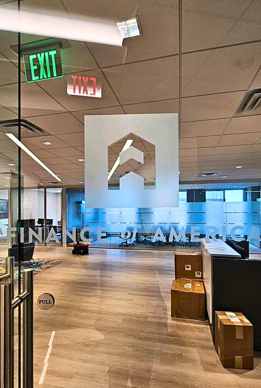 Why Custom Window Frosting Is a Must for Professional Offices