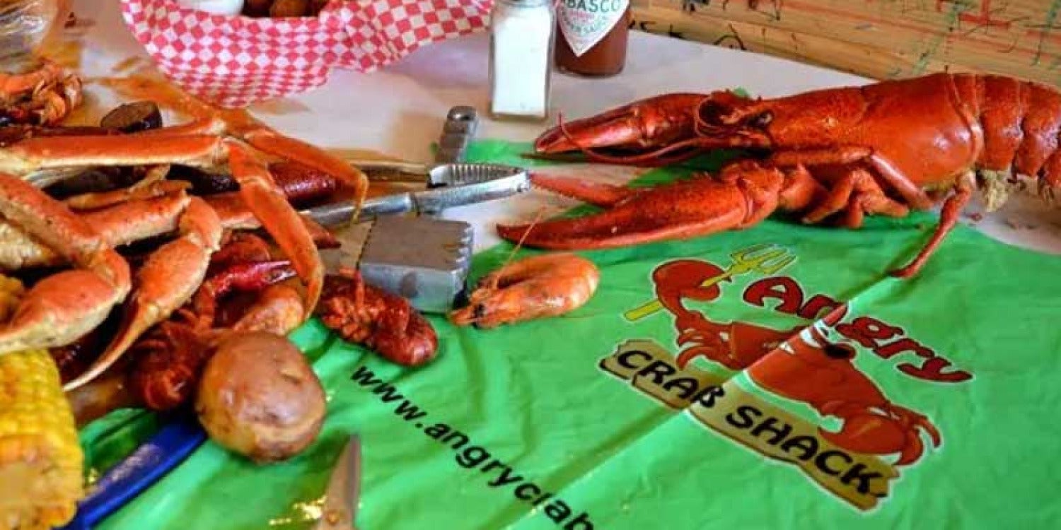 Angry Crab Shack Keeps Prices Stable in Tariff Storm