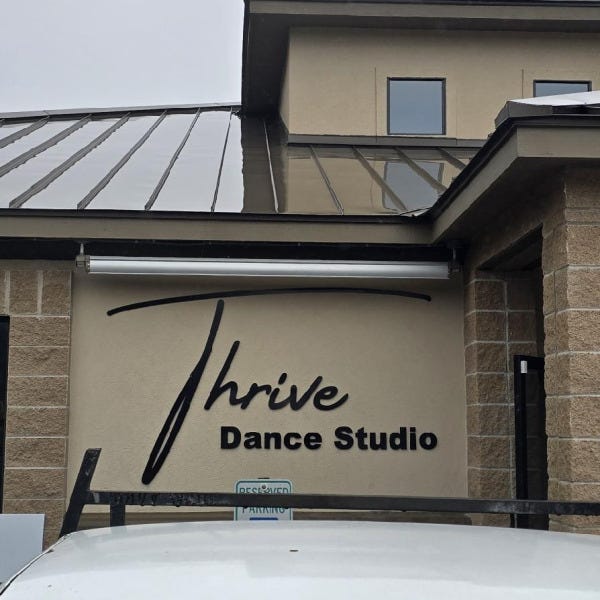 Thrive Dance Studio_Exterior Sign