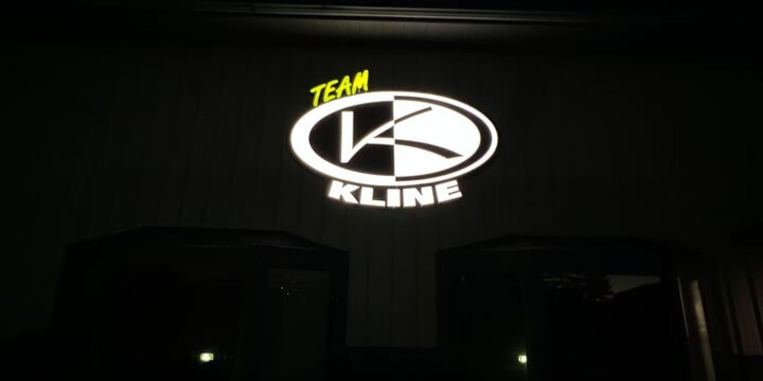 Illuminated & Lighted Signs