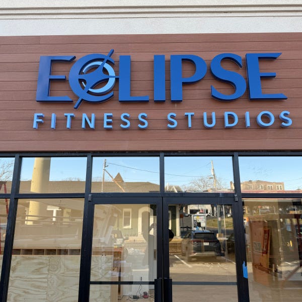 eclipse channel letters signage illuminated