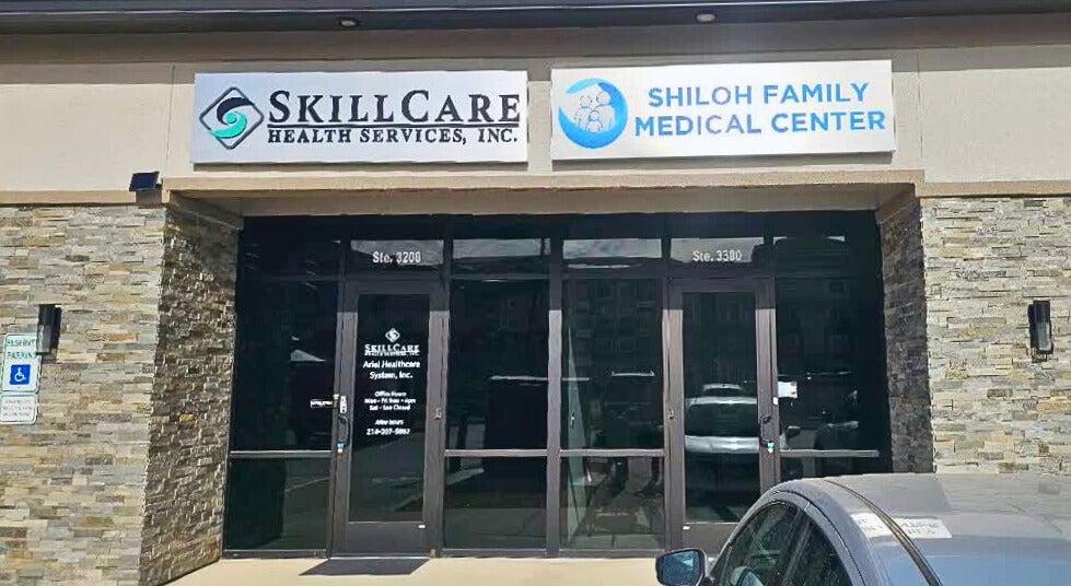 How Do Medical Offices Use Exterior Pan Signs to Improve Visibility?
