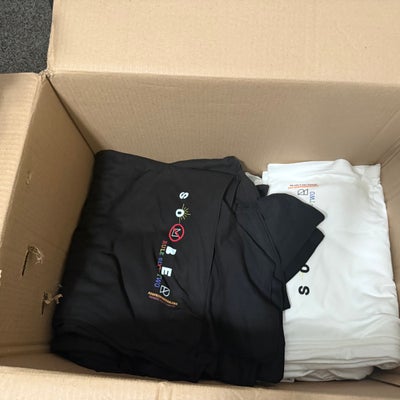 https://cdn.gorilladash.com/images/media/20284106/fully-promoted-usa-screen-printing-square-696fac190850b.jpg?auto=webp&crop=1%3A1%2Csmart&width=400