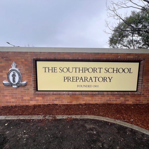 TSS Illuminated entry signs
