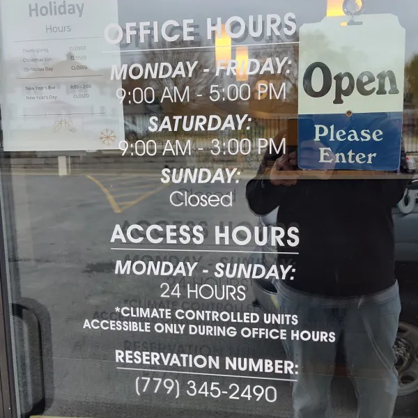 U-Stor-It Rockford Door Vinyl