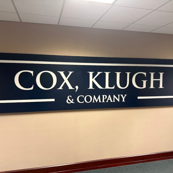 How to Maintain and Clean Different Types of Signs in Brookfield, CT