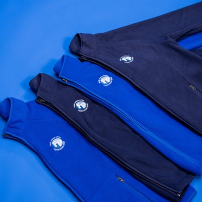 https://cdn.gorilladash.com/images/media/20308545/fully-promoted-usa-mm-0226-your-logo-here-sweaters-5-square-697cffeea9221.jpg?auto=webp&crop=1%3A1%2Csmart&width=400