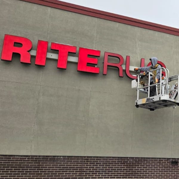 Channel Letters Illuminated Outdoor Building Signs