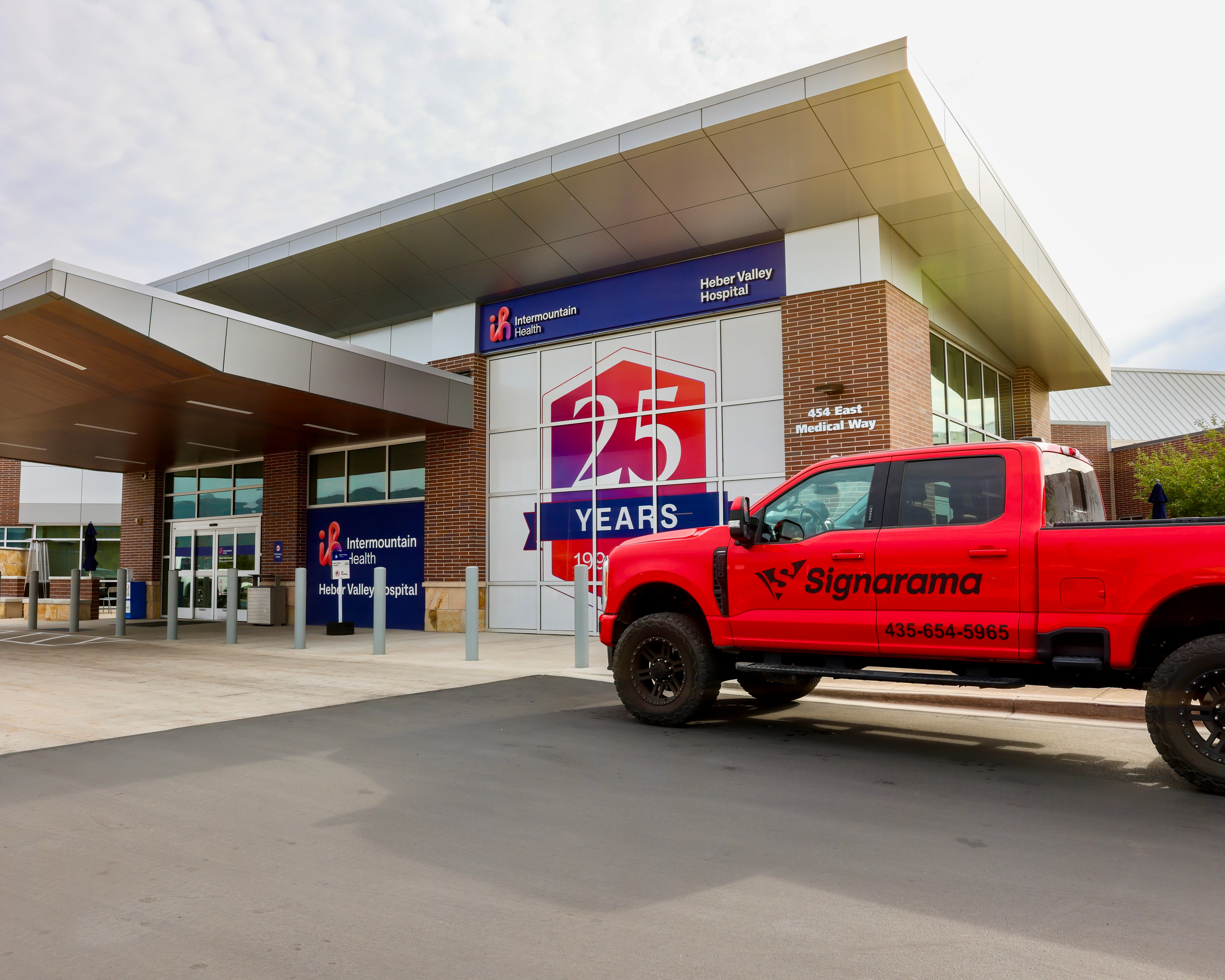 Building & Commercial Signs