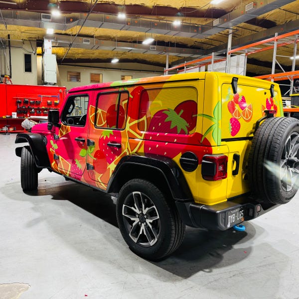 Starburst_Jeep Full Wrap_Driver Side_Angled