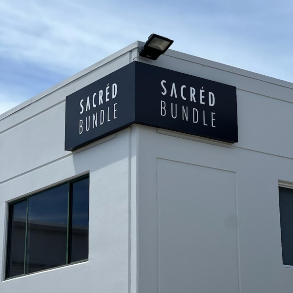 Let your sign show your class with 3D signs.