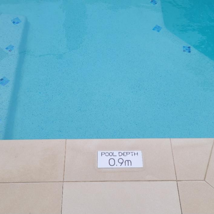 Pool signs-The Garland Coolangatta