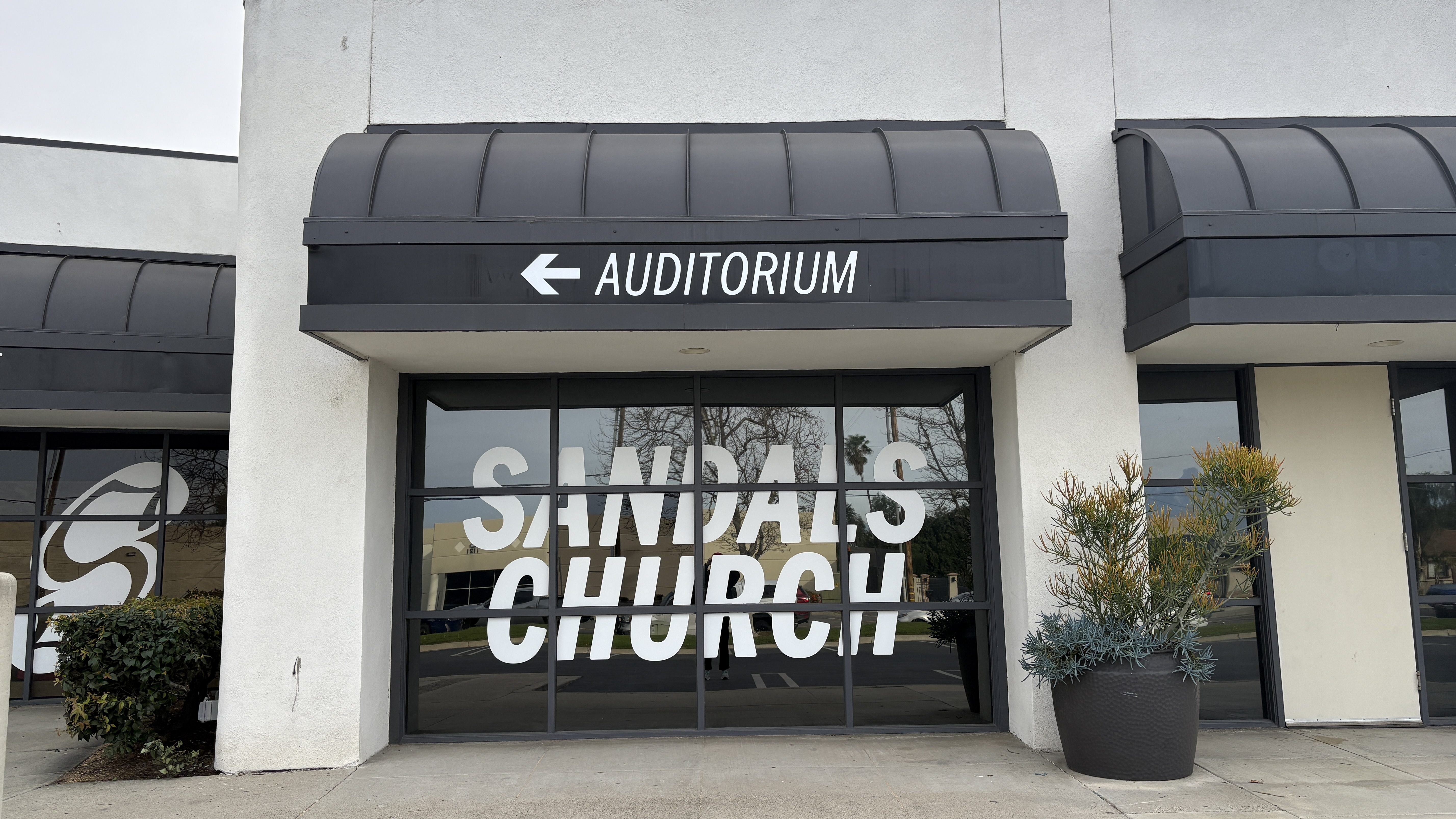 Window Decals for Sandals Church Corona