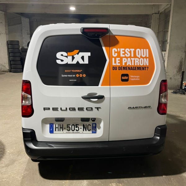 2026-02-10-SIXT-Marquage-Véhicule-Arrière-Signarama-Saint-Etienne